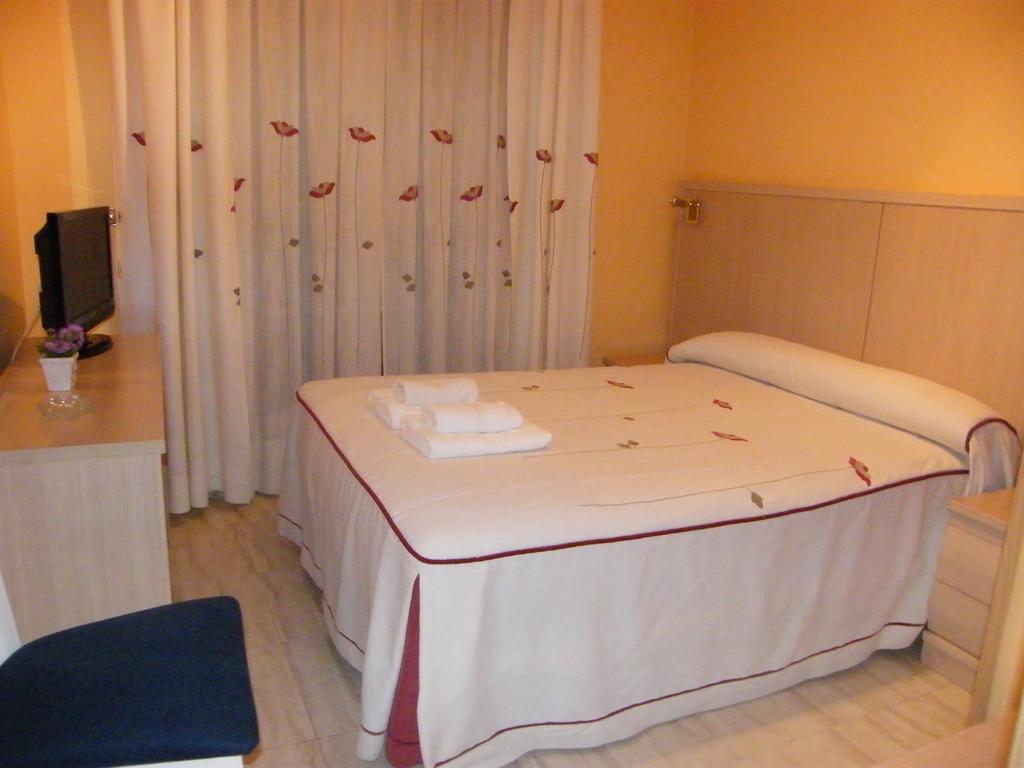 Hostal Dulcinea Esquivias Phòng bức ảnh