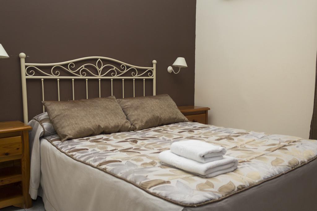 Hostal Dulcinea Esquivias Ngoại thất bức ảnh