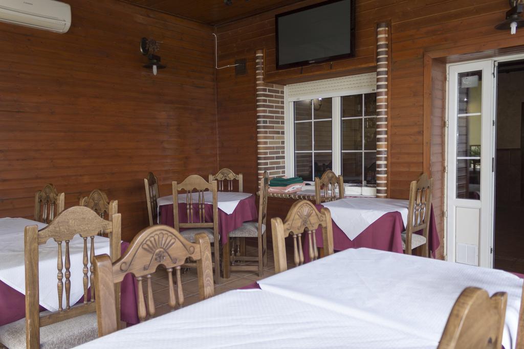 Hostal Dulcinea Esquivias Ngoại thất bức ảnh